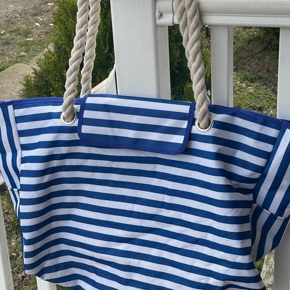 SHYLERO Beach Bag and Pool Bag - Picture 3 of 13